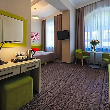 *** Nat Hotel 3*