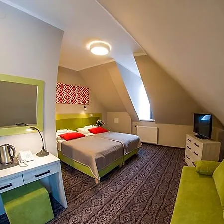 *** Nat Hotel 3*