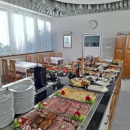 Hotel *** Nat